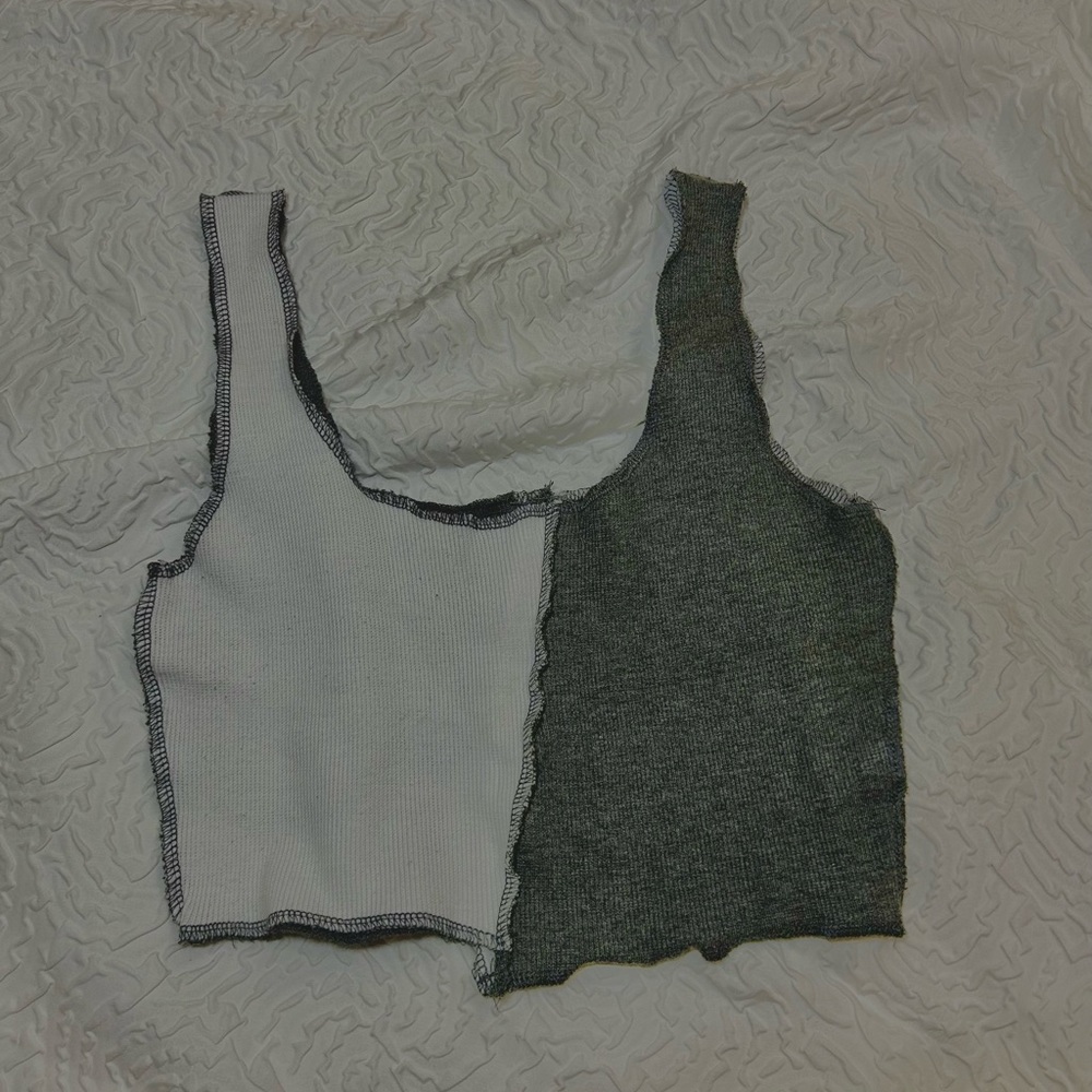 Cute lil Y2K top